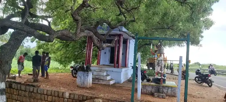 Arulmigu Ayyanar Temple, Mudukkumindanpatti - 628503 அருள்மிகு அய்யனார் திருக்கோயில், Mudukkumindanpatti - 628503, Thoothukudi - Ancient Temple Architecture and History Image 6