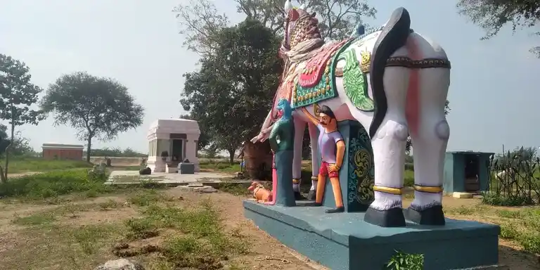 Arulmigu Ayyanar Temple, Mukunthanallur - 606003