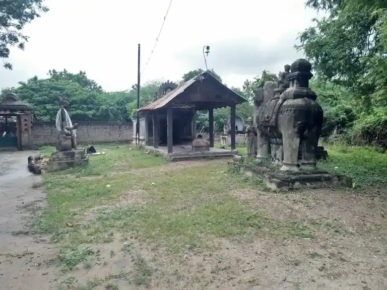 Arulmigu Ayyanar Temple, Mullayur - 621730 Arulmigu Ayyanar Temple,  - 621730, Ariyalur - Ancient Temple Architecture and History Image 4