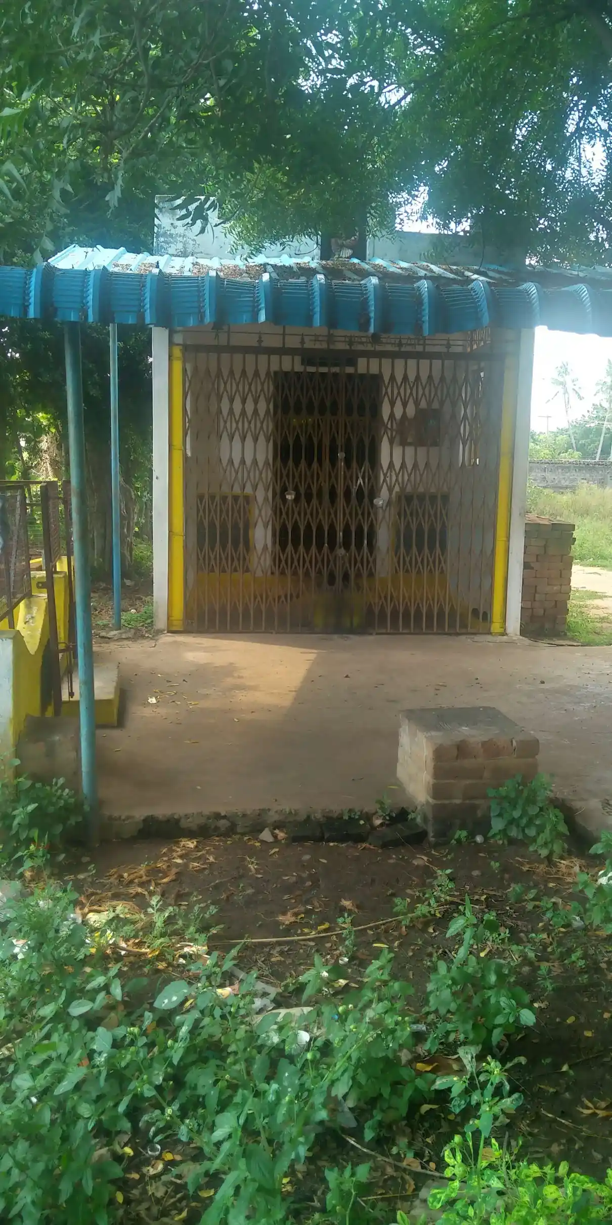 Arulmigu Ayyanar Temple, Mummdichozhamangalam - 621712 Arulmigu Ayyanar Temple, Mummdichozhamangalam - 621712, Thiruchirappalli - Ancient Temple Architecture and History Image 2