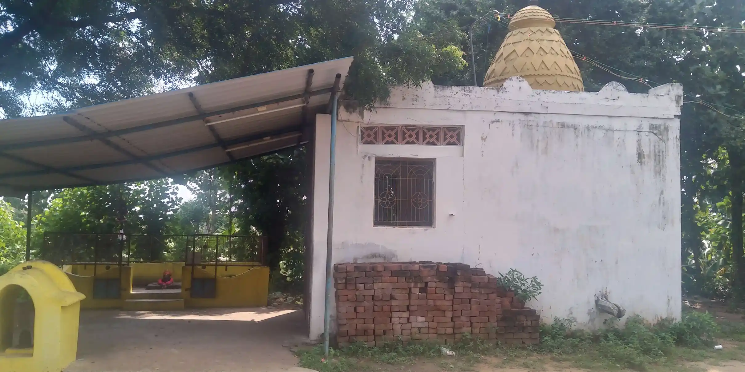 Arulmigu Ayyanar Temple, Mummdichozhamangalam - 621712 Arulmigu Ayyanar Temple, Mummdichozhamangalam - 621712, Thiruchirappalli - Ancient Temple Architecture and History Image 3