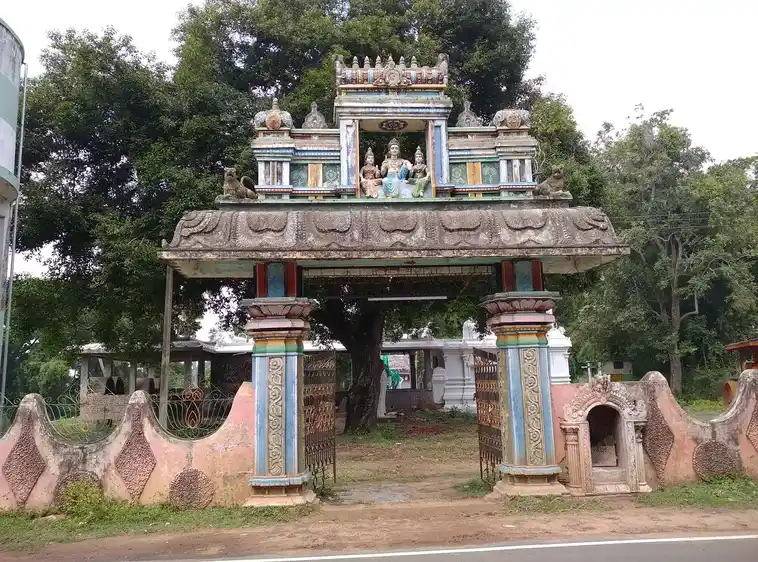 Arulmigu Ayyanar Temple, Nadakudi - 609403