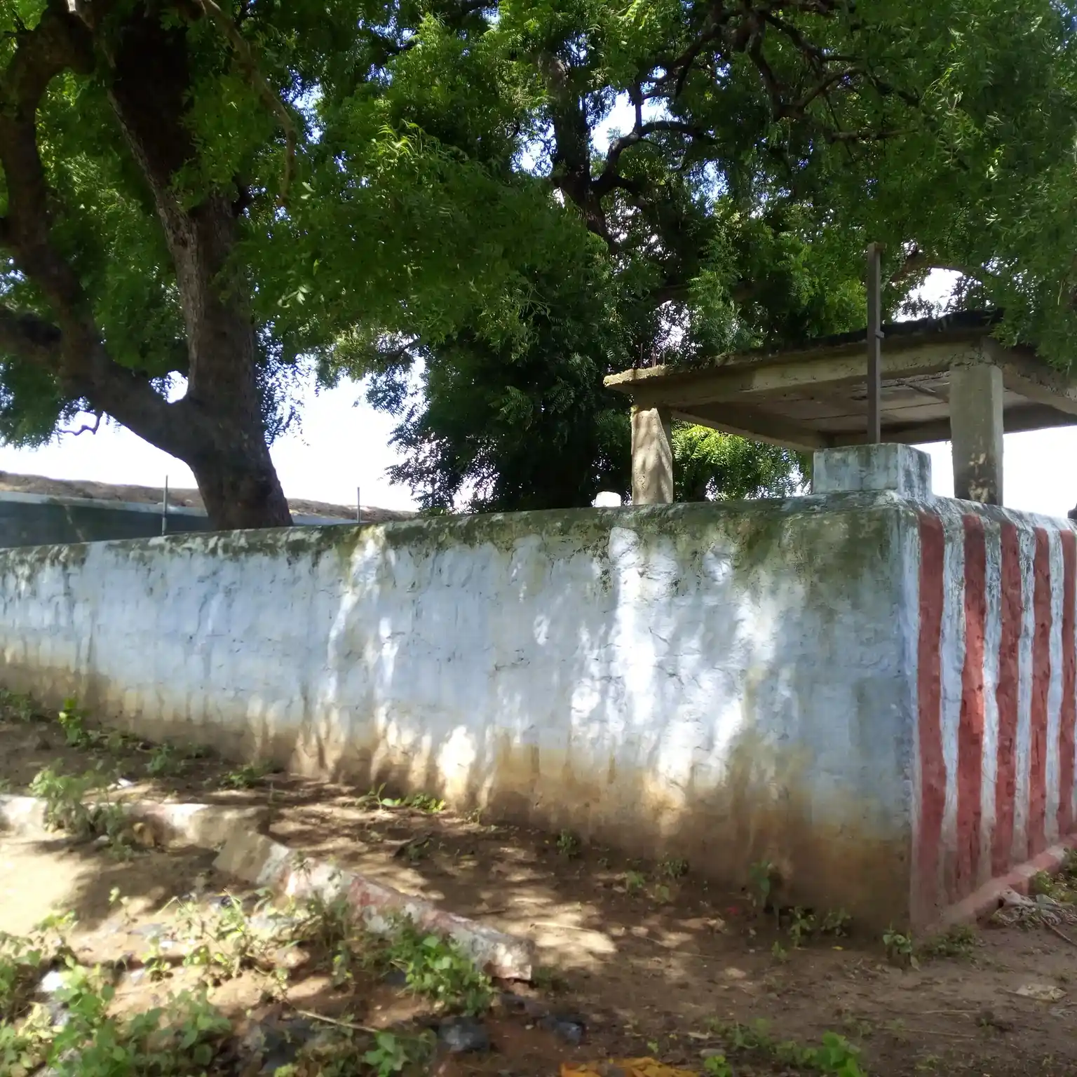 Arulmigu Ayyanar Temple, Nathampatti, Nathampatti - 626138 அருள்மிகு அய்யனார் திருக்கோயில், நத்தம்பட்டி, நத்தம்பட்டி கிராமம் - 626138, Virudhunagar - Ancient Temple Architecture and History Image 2