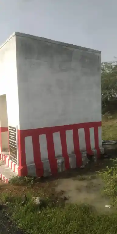 Arulmigu Ayyanar Temple, Near Kanmai Karai, Thachagudi. - 626138