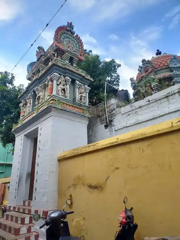 Arulmigu Ayyanar Temple, Near Rock Fort, Thiruchirappalli - 620002