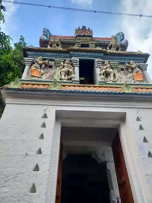 Arulmigu Ayyanar Temple, Near Rock Fort, Thiruchirappalli - 620002 Arulmigu Ayyanar Temple, Near Rock Fort, Thiruchirappalli - 620002, Thiruchirappalli - Ancient Temple Architecture and History Image 2