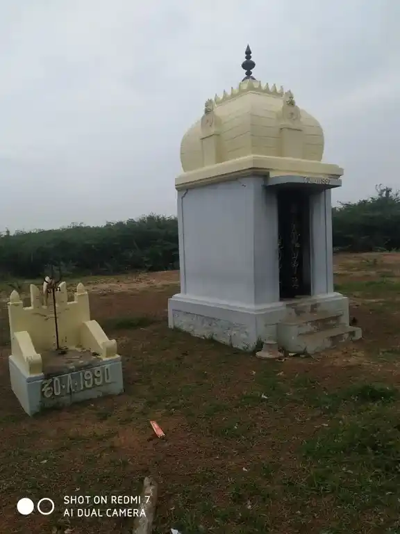 Arulmigu Ayyanar Temple, Ooravayal - 623537 அருள்மிகு. அய்யனார் திருக்கோயில், Ooravayal - 623537, Ramanathapuram - Ancient Temple Architecture and History Image 5