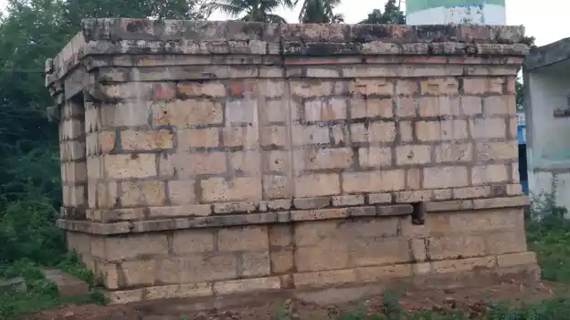 Arulmigu Ayyanar Temple, Parathur - 621715 Arulmigu Ayyanar Temple, Parathur - 621715, Ariyalur - Ancient Temple Architecture and History Image 3