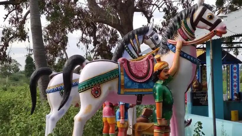 Arulmigu Ayyanar Temple, Pasumbalur - 621117 அருள்மிகு அய்யனார்சுவாமி திருக்கோயில், Pasumbalur - 621117, Perambalur - Ancient Temple Architecture and History Image 2