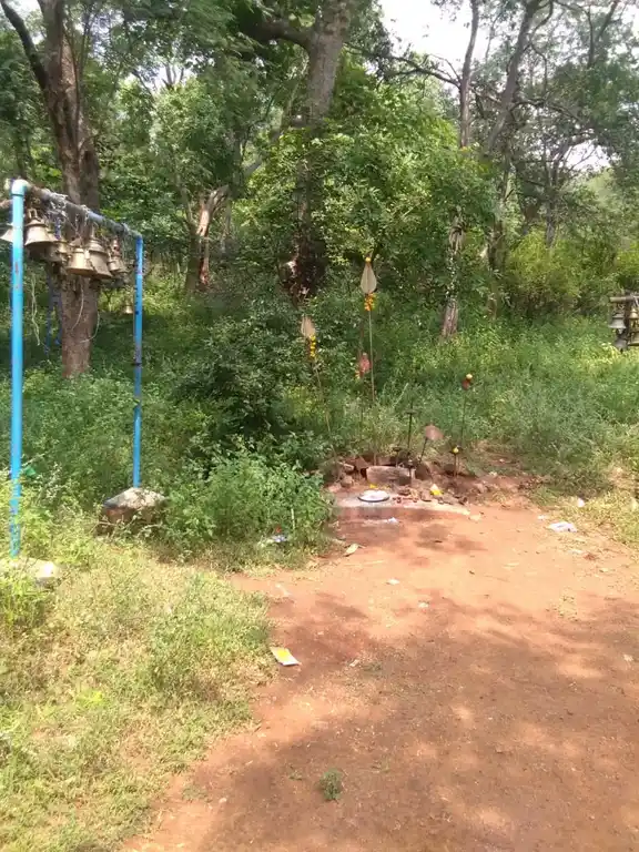 Arulmigu Ayyanar Temple, Pathinettangudi - 625106 அருள்மிகு அய்யனார் திருக்கோயில், Pathinettangudi - 625106, Madurai - Ancient Temple Architecture and History Image 4