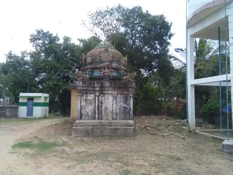 Arulmigu Ayyanar Temple, Pazhayanur - 611105 Temple