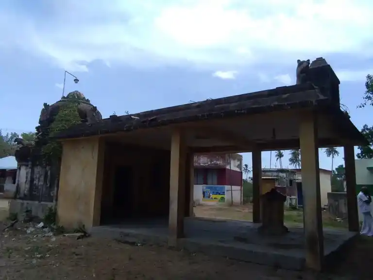 Arulmigu Ayyanar Temple, Pazhayanur - 611105 அருள்மிகு அய்யனார் திருக்கோயில், Pazhayanur - 611105, Nagapattinam - Ancient Temple Architecture and History Image 4
