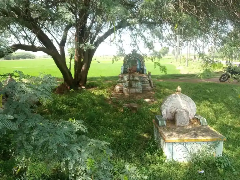 Arulmigu Ayyanar Temple, Perattukottai - 630312 அருள்மிகு. அய்யனார் திருக்கோயில், பேராட்டுக்கோட்டை - 630312, Sivagangai - Ancient Temple Architecture and History Image 2