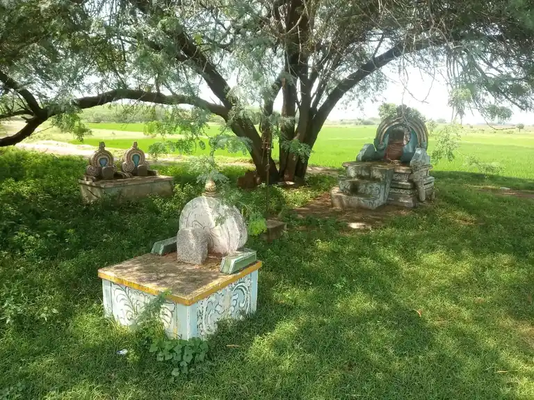 Arulmigu Ayyanar Temple, Perattukottai - 630312 அருள்மிகு. அய்யனார் திருக்கோயில், பேராட்டுக்கோட்டை - 630312, Sivagangai - Ancient Temple Architecture and History Image 3