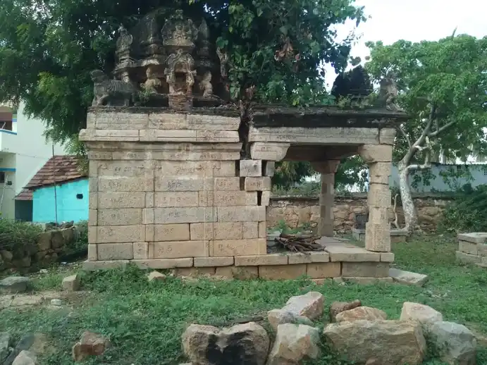 Arulmigu Ayyanar Temple, Peruvalanallur - 621712 அருள்மிகு முத்து மணி அய்யனார் திருக்கோயில், Peruvalanallur - 621712, Thiruchirappalli - Ancient Temple Architecture and History Image 5