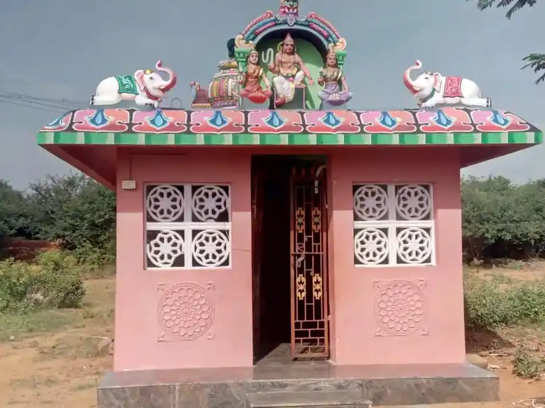 Arulmigu Ayyanar Temple, Poocchikadivayal - 622504 அருள்மிகு அய்யனார் திருக்கோயில், பூச்சிக்கடிவயல் - 622504, Pudukkottai - Ancient Temple Architecture and History Image 2