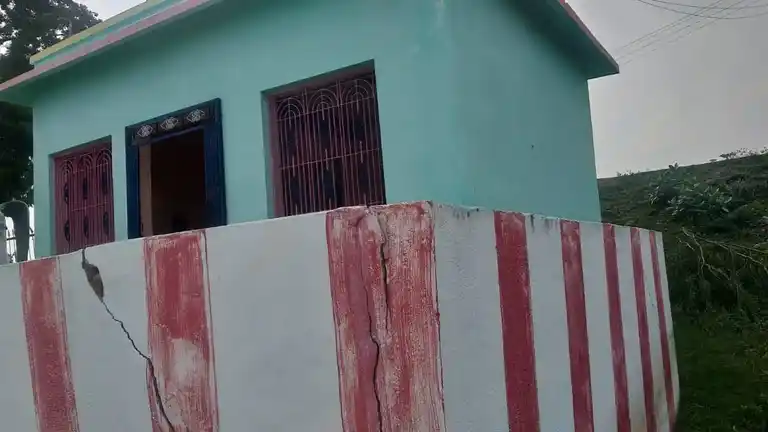 Arulmigu Ayyanar Temple, Poruppumettupatti - 625529 அருள்மிகு அய்யனார் திருக்கோயில், Poruppumettupatti - 625529, Madurai - Ancient Temple Architecture and History Image 2