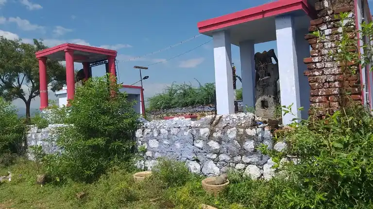 Arulmigu Ayyanar Temple, Pottal Patti, Pottal Patti - 625532 அருள்மிகு அய்யனார் திருக்கோயில், Pottal Patti, Pottal Patti - 625532, Madurai - Ancient Temple Architecture and History Image 4