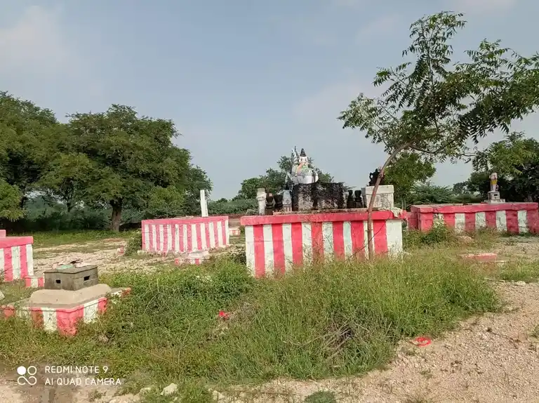 Arulmigu Ayyanar Temple, Puliampatti - 625703 Arulmigu Ayyanar Temple, Puliampatti - 625703, Madurai - Ancient Temple Architecture and History Image 3