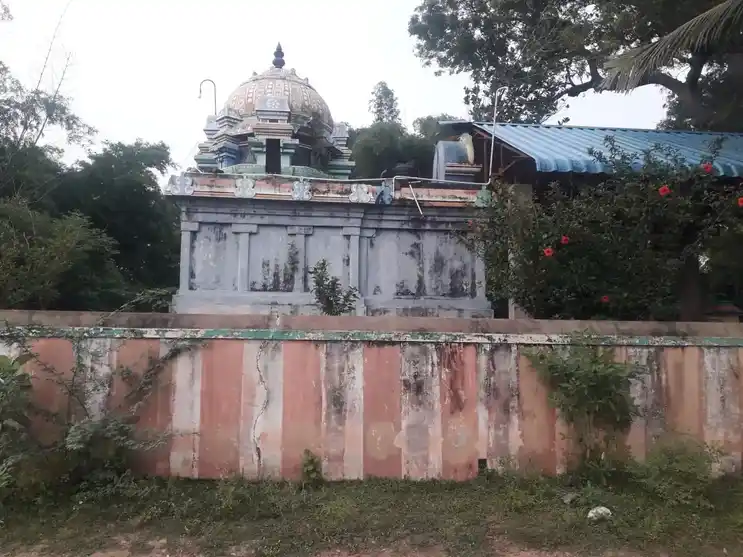 Arulmigu Ayyanar Temple, Puthamangalam - 609811 அருள்மிகு அய்யனார் ஆலயம், புத்தமங்கலம் - 609811, Mayiladuthurai - Ancient Temple Architecture and History Image 4