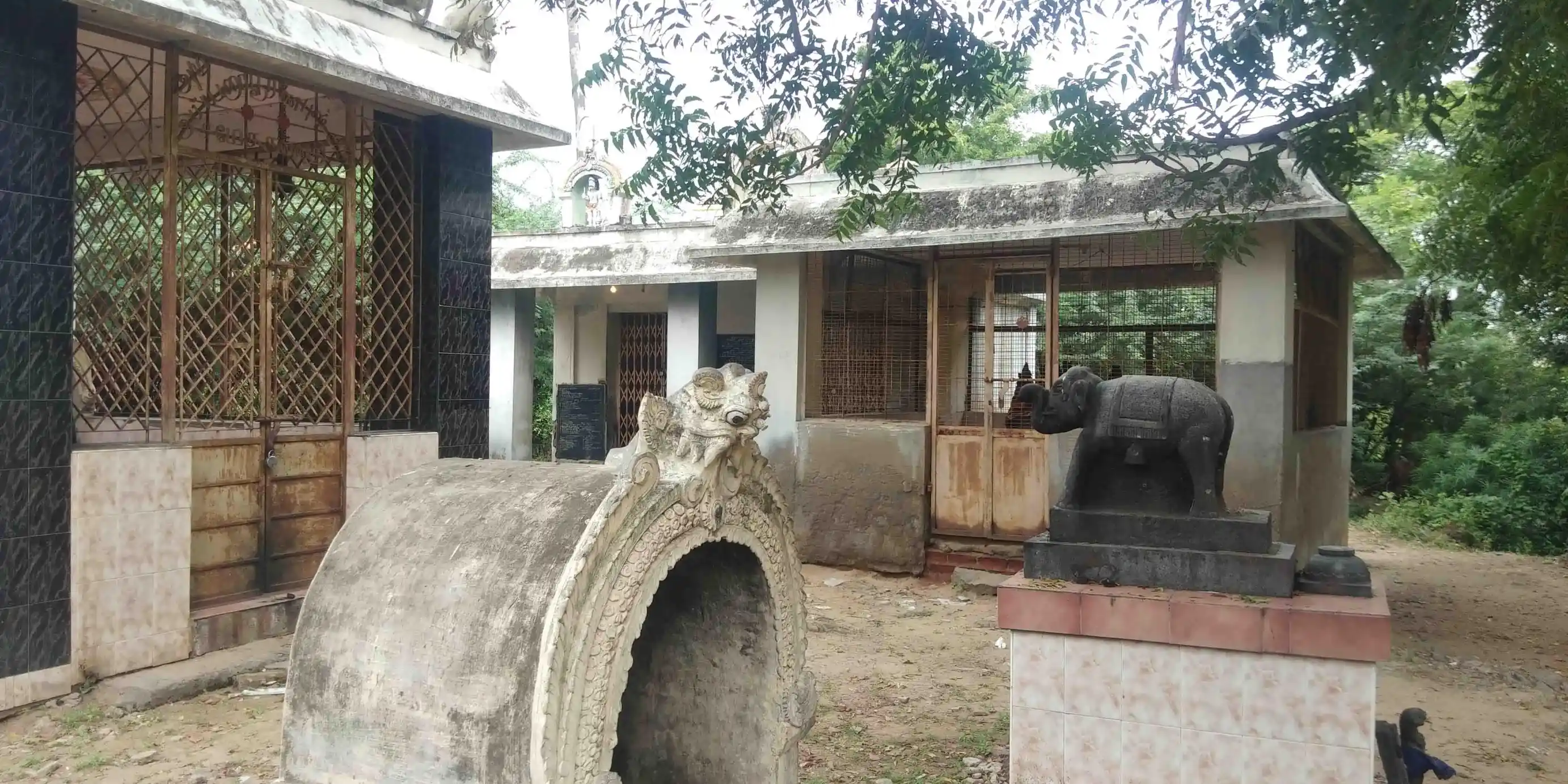 Arulmigu Ayyanar Temple, Ramanatha Nallur - 620102