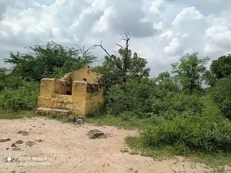 Arulmigu Ayyanar Temple, S.Vellakulam - 625701 அருள்மிகு அய்யனார் திருக்கோயில், S.Vellakulam - 625701, Madurai - Ancient Temple Architecture and History Image 4