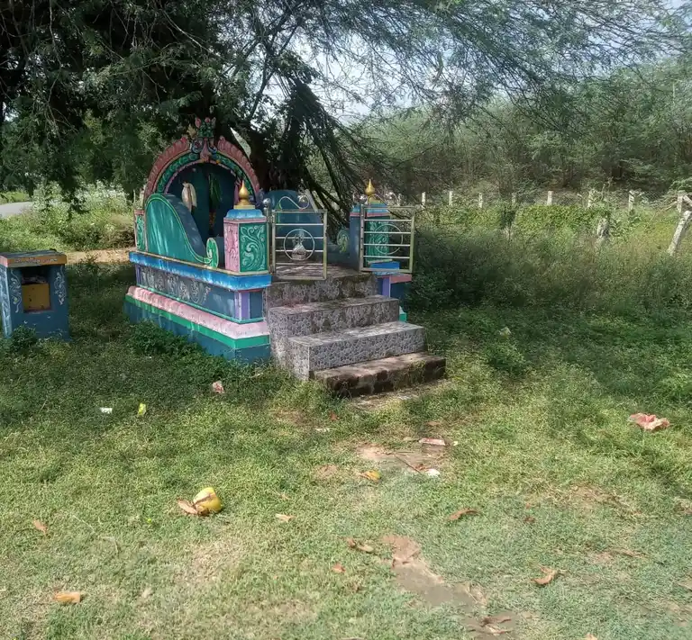 Arulmigu Ayyanar Temple, Sadaiyamankalam - 630611 அருள்மிகு. அய்யனார் திருக்கோயில், Sadaiyamankalam - 630611, Sivagangai - Ancient Temple Architecture and History Image 4