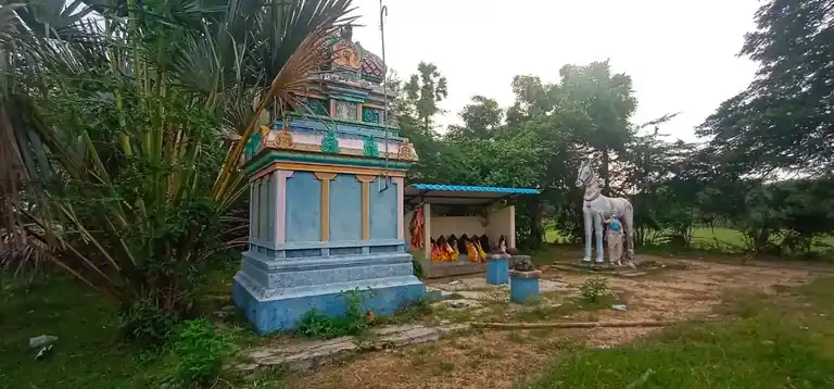 Arulmigu Ayyanar Temple, Salavampettai - 609405 Arulmigu Ayyanar Temple, Salavampettai - 609405, Thiruvarur - Ancient Temple Architecture and History Image 9