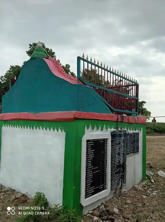 Arulmigu Ayyanar Temple, Salupapilaiyarnatham - 625706 அருள்மிகு அய்யனார் திருக்கோவில், Salupapilaiyarnatham - 625706, Madurai - Ancient Temple Architecture and History Image 2