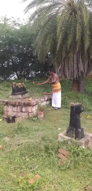 Arulmigu Ayyanar Temple, Sannathiputhukulam, Sannathiputhukulam - 630606 அருள்மிகு. அய்யனார் திருக்கோயில், Sannathiputhukulam, Sannathiputhukulam - 630606, Sivagangai - Ancient Temple Architecture and History Image 5