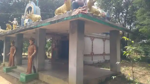 Arulmigu Ayyanar Temple, Sathampadi - 621701 அருள்மிகு செங்கமலை அய்யனார் திருக்கோயில், Sathampadi - 621701, Ariyalur - Ancient Temple Architecture and History Image 4