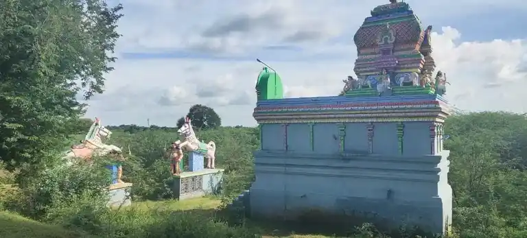 Arulmigu Ayyanar Temple, Sengulipatti - 630555 Arulmigu Ayyanar Temple, Sengulipatti - 630555, Sivagangai - Ancient Temple Architecture and History Image 2