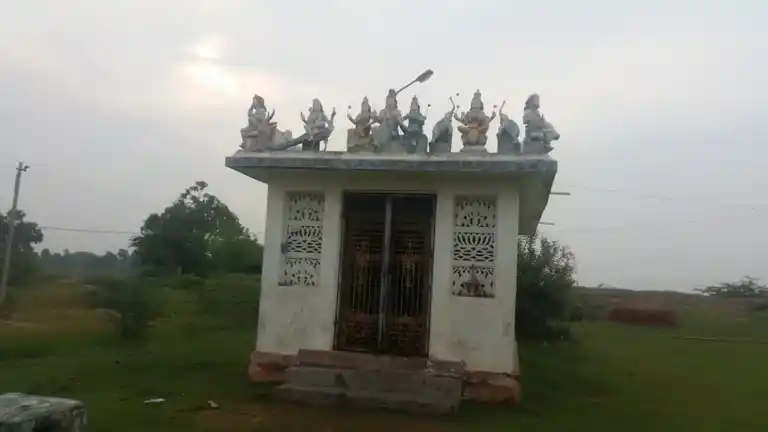 Arulmigu Ayyanar Temple, Sevanthaankaadu - 614616 அருள்மிகு அய்யனார் திருக்கோயில், Sevanthaankaadu - 614616, Pudukkottai - Ancient Temple Architecture and History Image 3