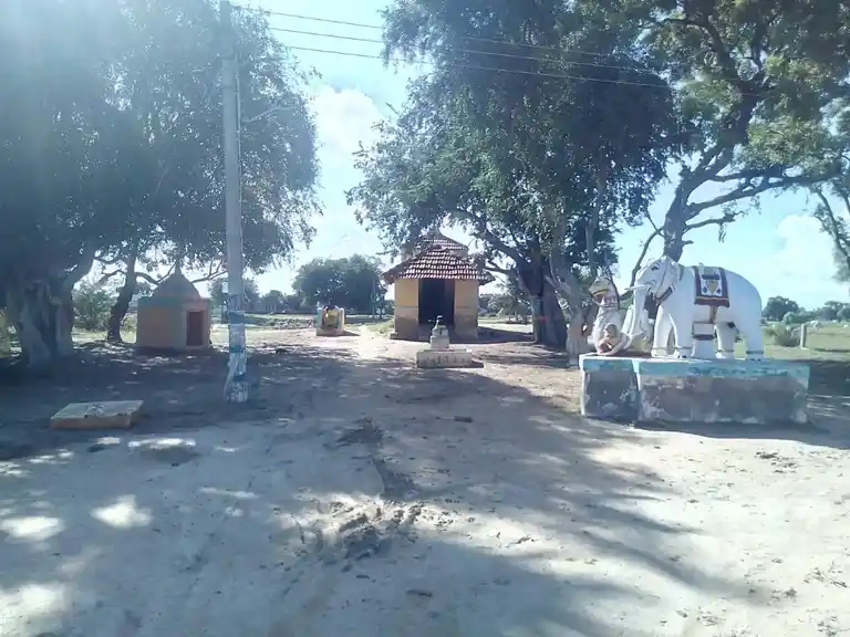 Arulmigu Ayyanar Temple, Seyyaanam - 614621 அருள்மிகு அய்யனார் திருக்கோயில், Seyyaanam - 614621, Pudukkottai - Ancient Temple Architecture and History Image 4