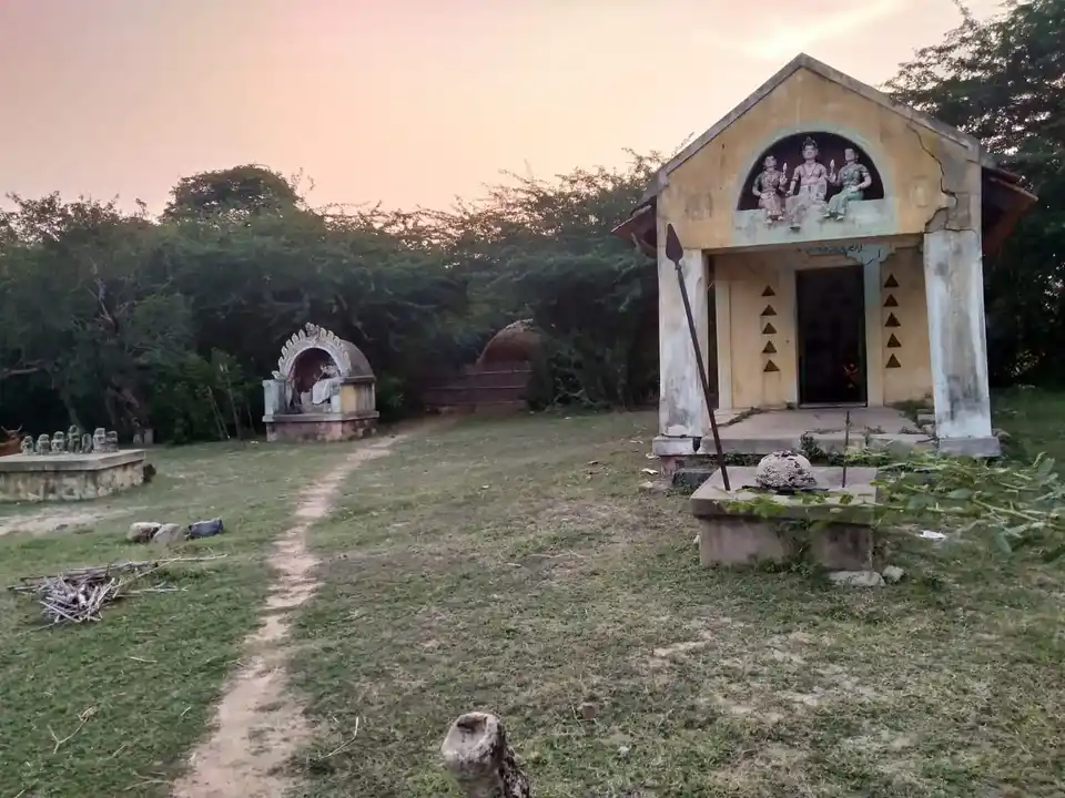 Arulmigu Ayyanar Temple, Siruvalur - 621704 Temple