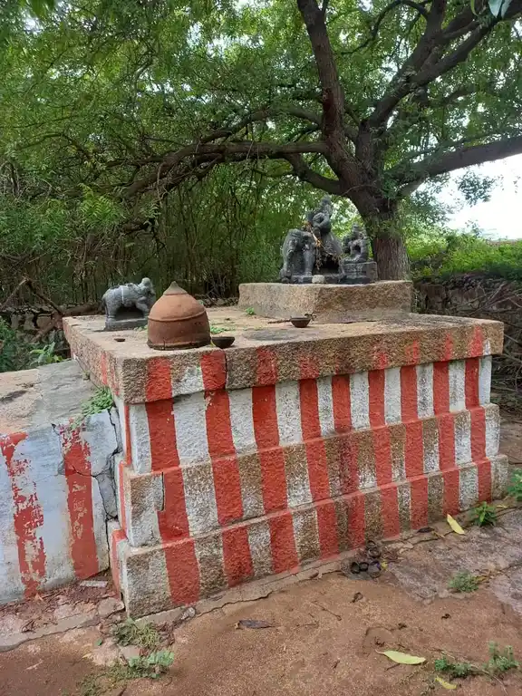 Arulmigu Ayyanar Temple, Sithalangudi - 625214 அருள்மிகு அய்யனார் திருக்கோயில், Sithalangudi, Sithalangudi - 625214, Madurai - Ancient Temple Architecture and History Image 3