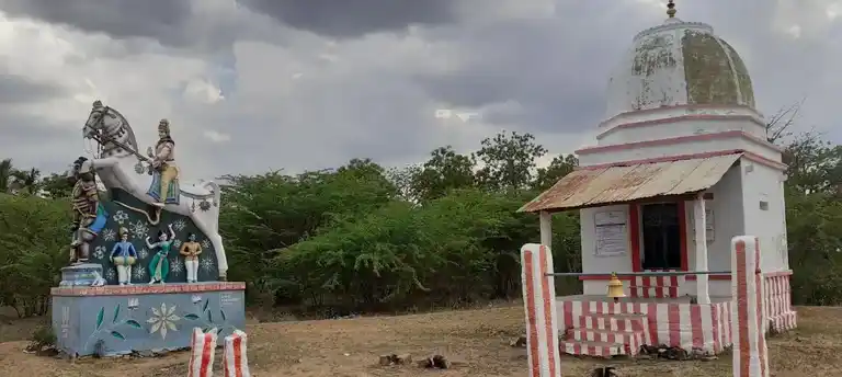 Arulmigu Ayyanar Temple, Solaikavundanpatti, Solaikavundanpatti - 626002 அருள்மிகு அய்யனார் திருக்கோயில், சோலைக்கவுண்டன்பட்டி, சோலைக்கவுண்டன்பட்டி - 626002, Virudhunagar - Ancient Temple Architecture and History Image 4