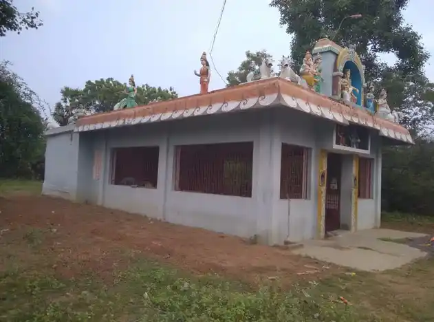 Arulmigu Ayyanar Temple, Sooriyamanal - 621802 அருள்மிகு அய்யனார் திருக்கோயில், Sooriyamanal - 621802, Ariyalur - Ancient Temple Architecture and History Image 4