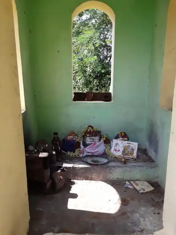 Arulmigu Ayyanar Temple, Su.Pappampadi - 606808 அருள்மிகு அய்யனார் திருக்கோயில், சு.பாப்பம்பாடி - 606808, Tiruvannamalai - Ancient Temple Architecture and History Image 2