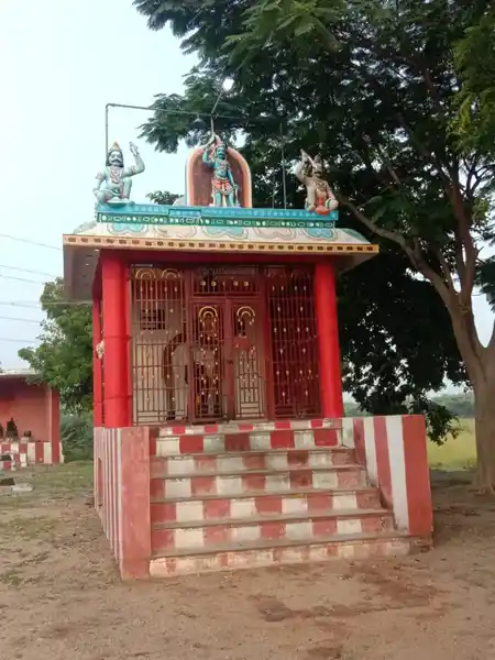 Arulmigu Ayyanar Temple, T.Arasapatti - 625706 Arulmigu Ayyanar Temple, T.Arasapatti - 625706, Madurai - Ancient Temple Architecture and History Image 2