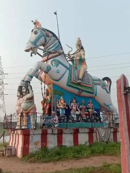 Arulmigu Ayyanar Temple, T.Arasapatti - 625706 Arulmigu Ayyanar Temple, T.Arasapatti - 625706, Madurai - Ancient Temple Architecture and History Image 4