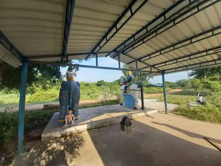 Arulmigu Ayyanar Temple, T.Kunnathur - 625708 Arulmigu Ayyanar Temple, T.Kunnathur - 625708, Madurai - Ancient Temple Architecture and History Image 3