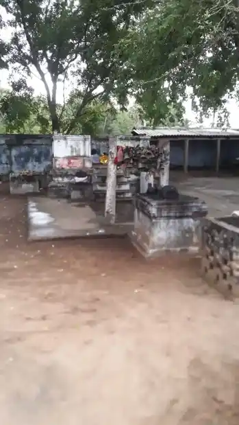 Arulmigu Ayyanar Temple, T.Puthukottai - 623701 அருள்மிகு. அய்யனார் திருக்கோயில், T.Puthukottai - 623701, Sivagangai - Ancient Temple Architecture and History Image 2