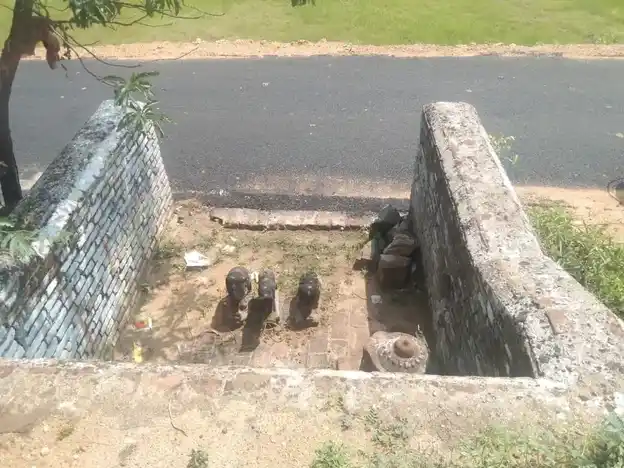 Arulmigu Ayyanar Temple, Thambipatti - 626149 அருள்மிகு அய்யனார் திருக்கோயில், தம்பிபட்டி - 626149, Virudhunagar - Ancient Temple Architecture and History Image 7