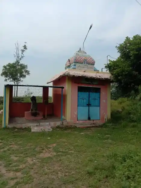 Arulmigu Ayyanar Temple, Thayaneri - 625706 Arulmigu Ayyanar Temple, Thayaneri - 625706, Madurai - Ancient Temple Architecture and History Image 3