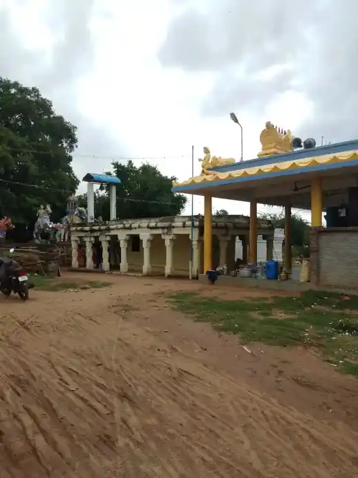 Arulmigu Ayyanar Temple, Thirukalapur - 621805 அருள்மிகு அடைக்கலம் காத்த அய்யனார் திருக்கோயில், திருக்களப்பூர் - 621805, Ariyalur - Ancient Temple Architecture and History Image 3
