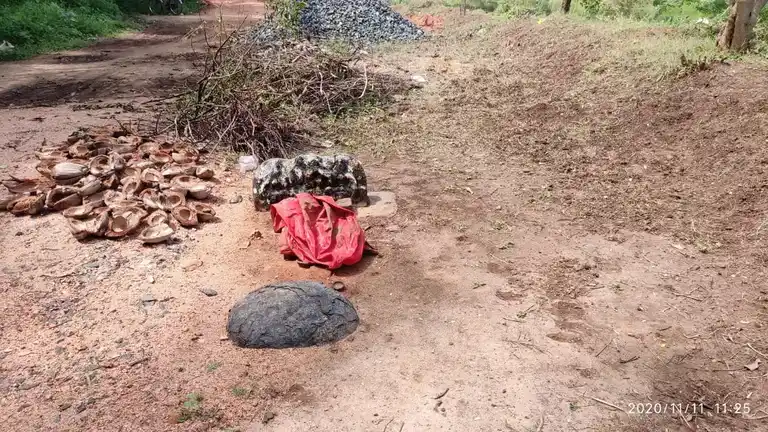 Arulmigu Ayyanar Temple, Thirumalnatham - 625214 அருள்மிகு அய்யனார் திருக்கோயில், Thirumalnatham, Thirumalnatham - 625214, Madurai - Ancient Temple Architecture and History Image 4