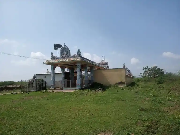 Arulmigu Ayyanar Temple, Thiruppakottai - 630302 அருள்மிகு அய்யனார் திருக்கோயில், Thiruppakottai - 630302, Sivagangai - Ancient Temple Architecture and History Image 3