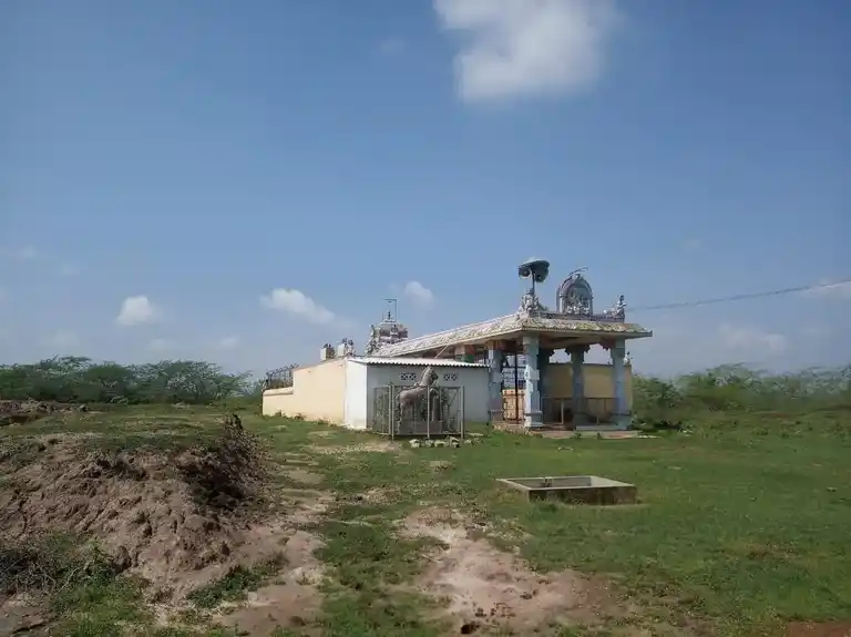 Arulmigu Ayyanar Temple, Thiruppakottai - 630302 அருள்மிகு அய்யனார் திருக்கோயில், Thiruppakottai - 630302, Sivagangai - Ancient Temple Architecture and History Image 4