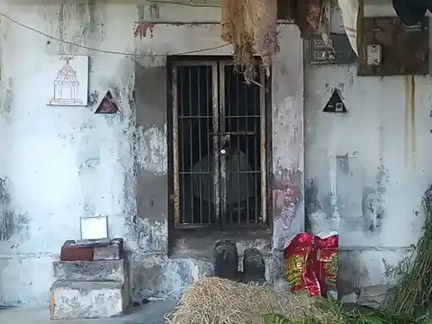 Arulmigu Ayyanar Temple, Thiruvaiyaru - 613204 அருள்மிகு அய்யனார் திருக்கோயில், Thiruvaiyaru - 613204, Thanjavur - Ancient Temple Architecture and History Image 2